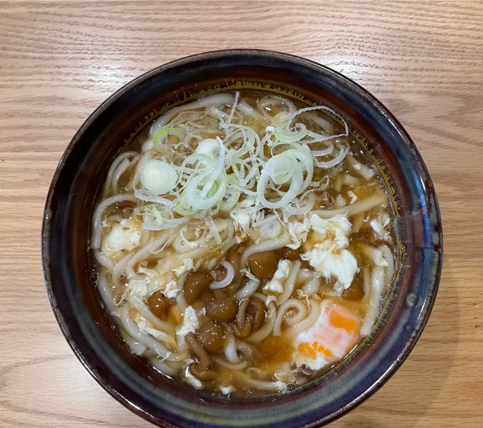 朝食　キノコうどん（細麺）|おっちさん