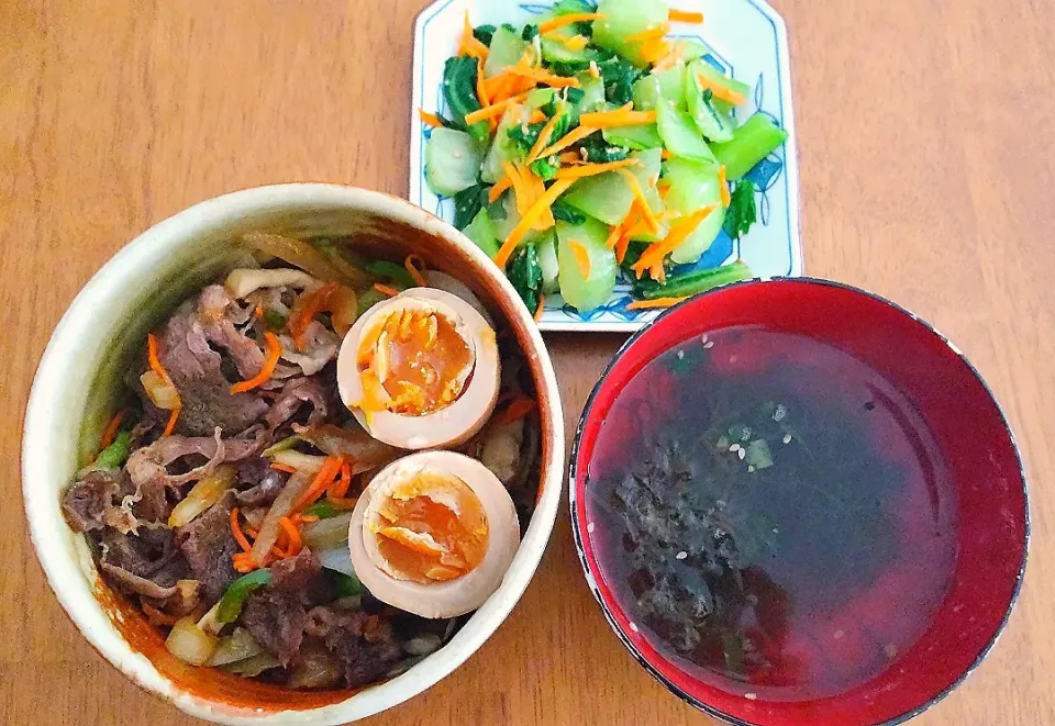 2022 1030　プルコギ風牛丼　煮卵　チンゲン菜のナムル　もずくスープ|いもこ。さん