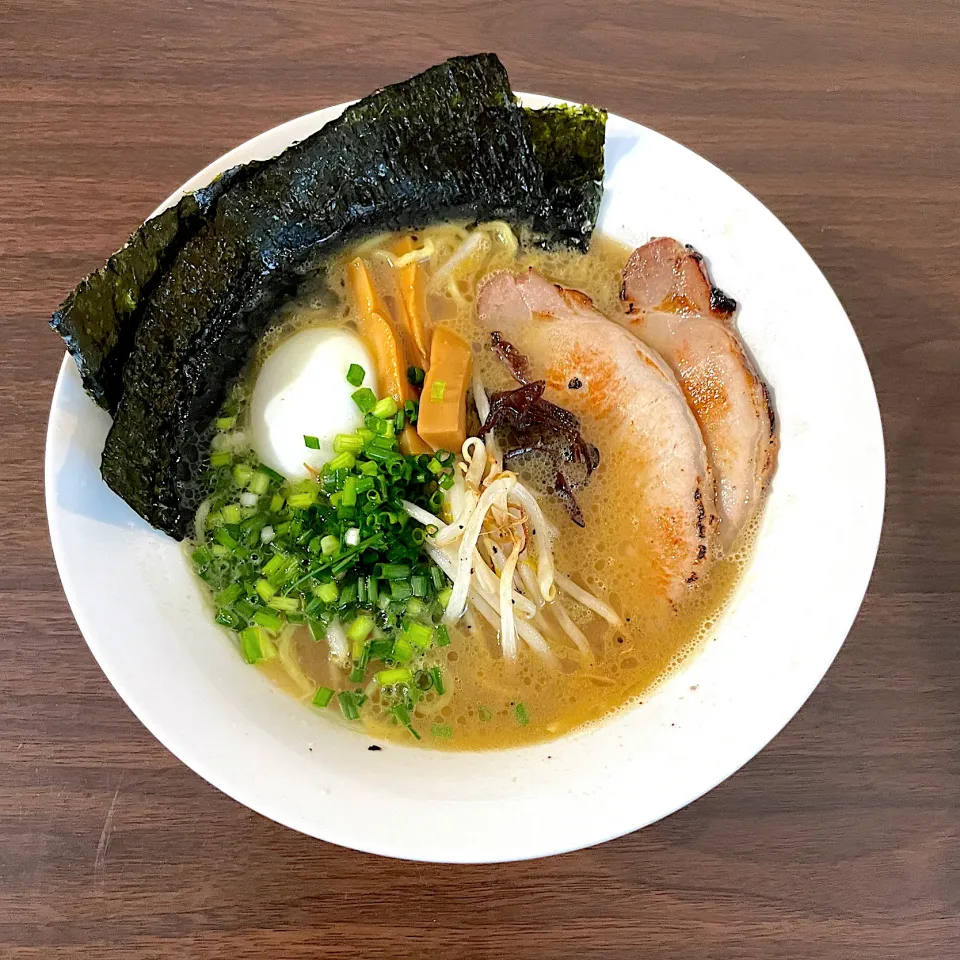 Snapdishの料理写真:鶏白湯塩ラーメン|dashi menjiroさん