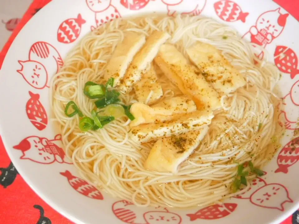 今日のお昼は、きつねにゅうめん♪
さっぱりうまぁ💕|深夜特急fさん