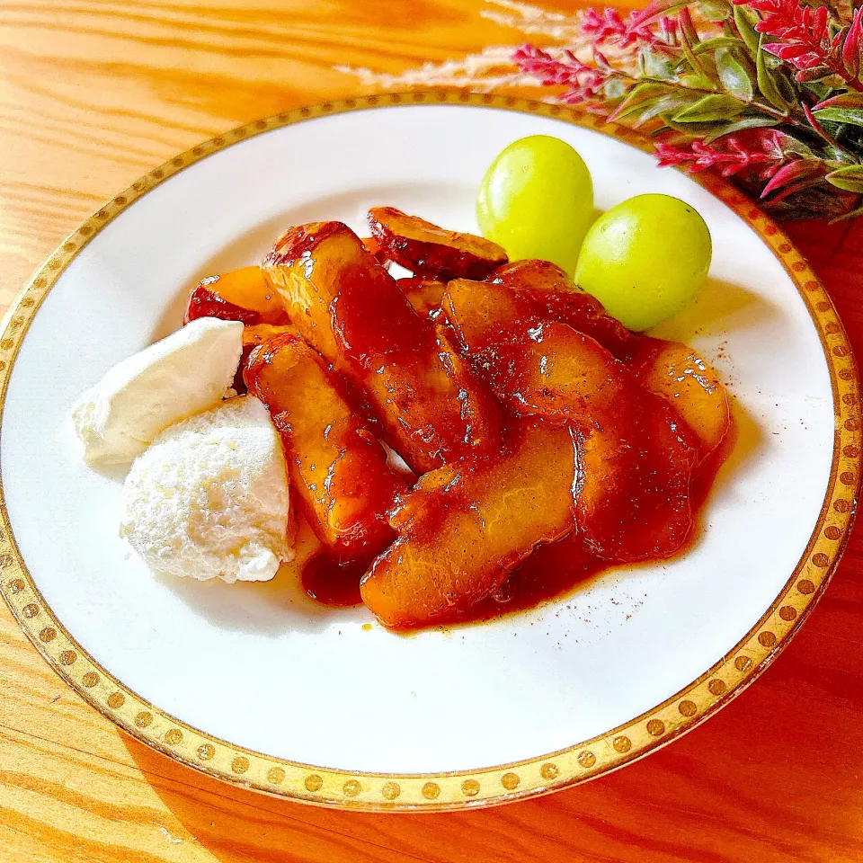 大学芋の焼きラフランス添え|リンリンさん