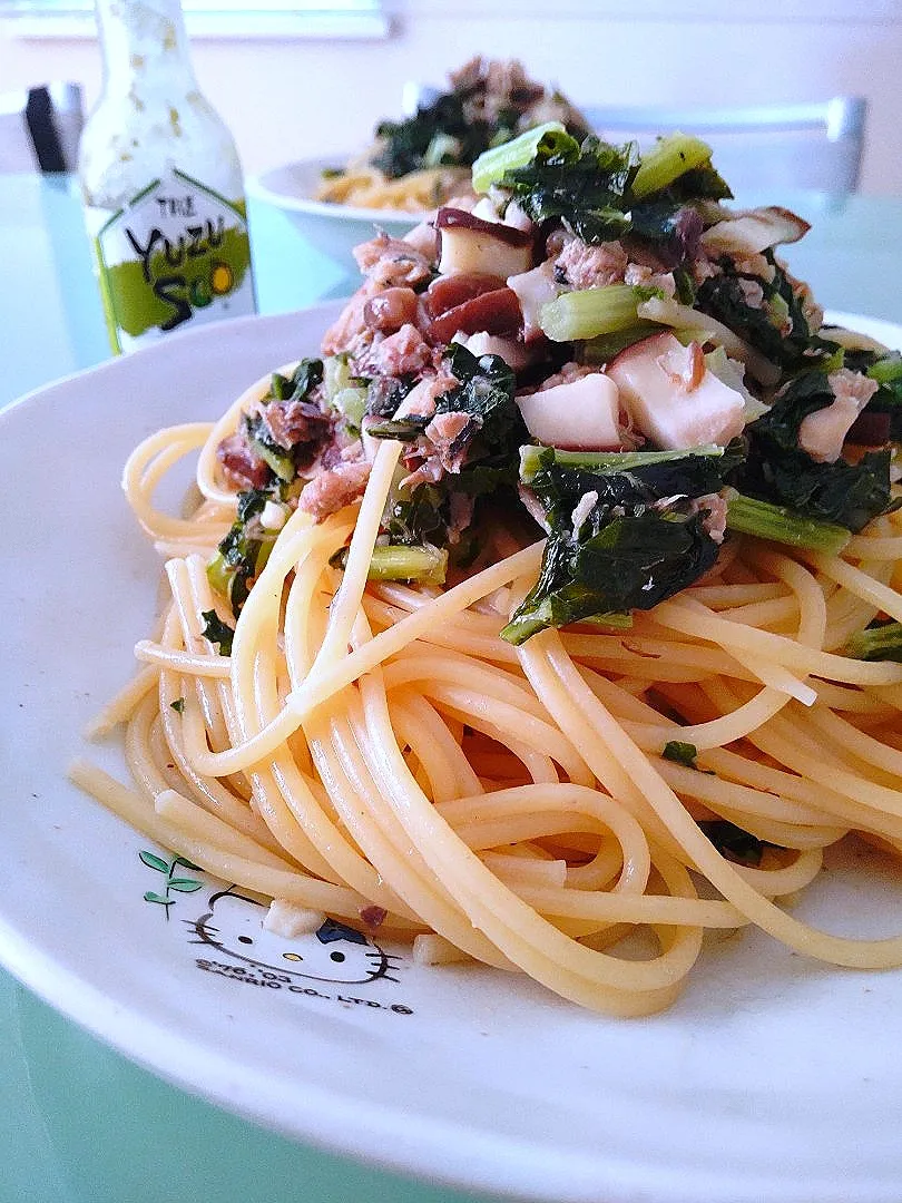 今日のランチは鯖と大根の葉の和風パスタ|かずにゃさん