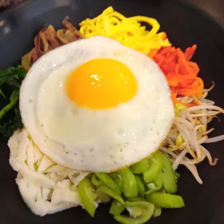 Korea rise salad bibimbap|Shwe Htetさん