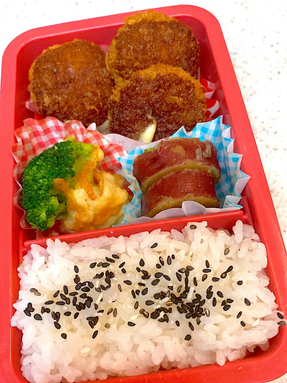 Snapdishの料理写真:ミニチーズカツ　弁当|asumamaさん