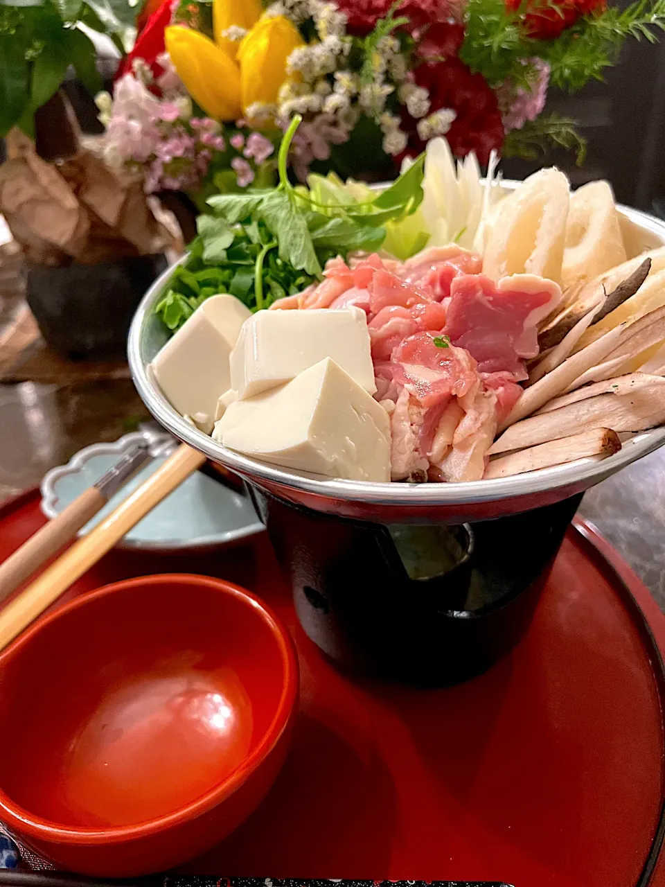 朝から【きりたんぽ鍋】を食べるのです。温たまりたいゎ♨️。お出汁は味噌ベースにしますょ❤️|💍ごはん🍚さん