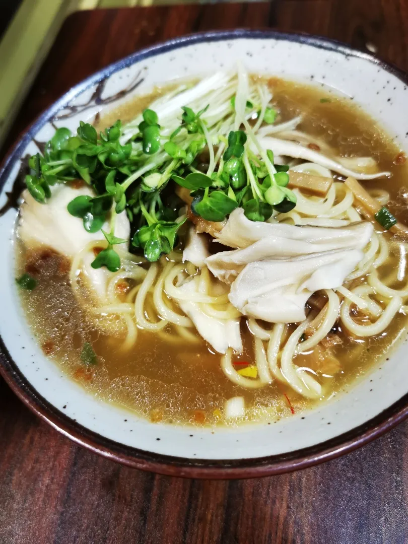 塩元師塩ラーメン👌グ〜です😺ゃあ|ペンギンさん