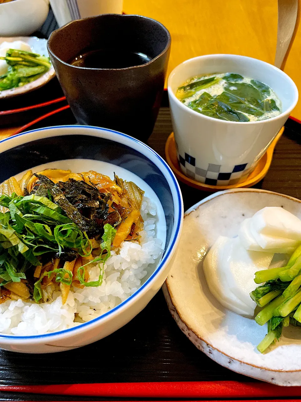 きざみ煮穴子の丼と鶏団子の茶碗蒸しの晩御飯|Mikaさん