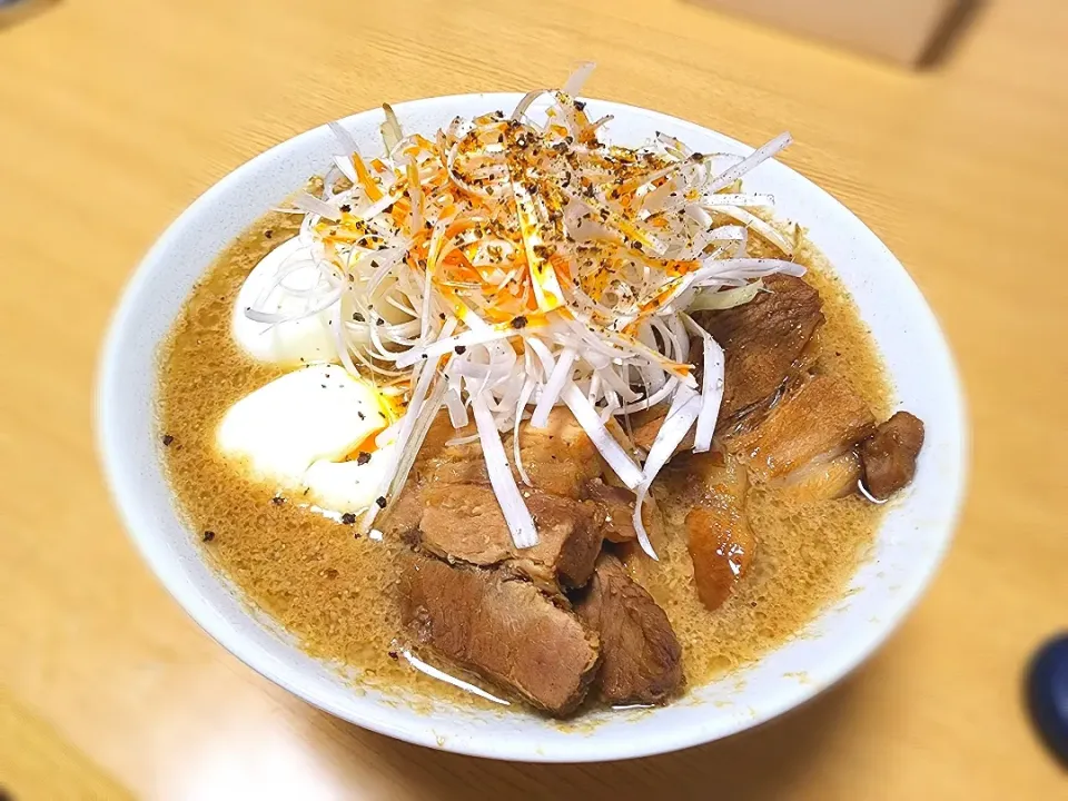 Snapdishの料理写真:味噌ラーメン|Golilin monroeさん