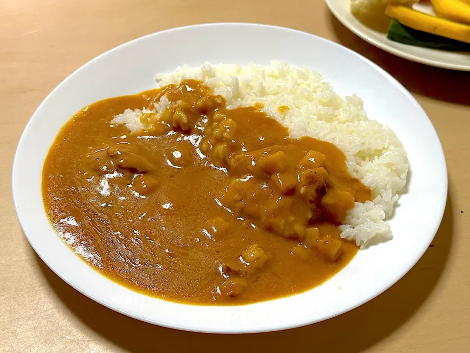 野辺山牛乳カレー|マハロ菊池さん