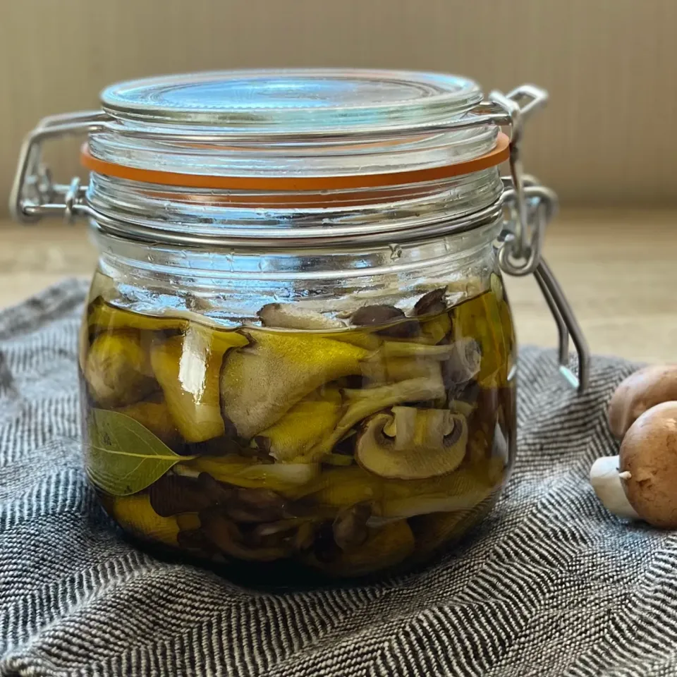 きのこのオイル漬け Champignons marinés à l'huile|まる(丸大豆)さん