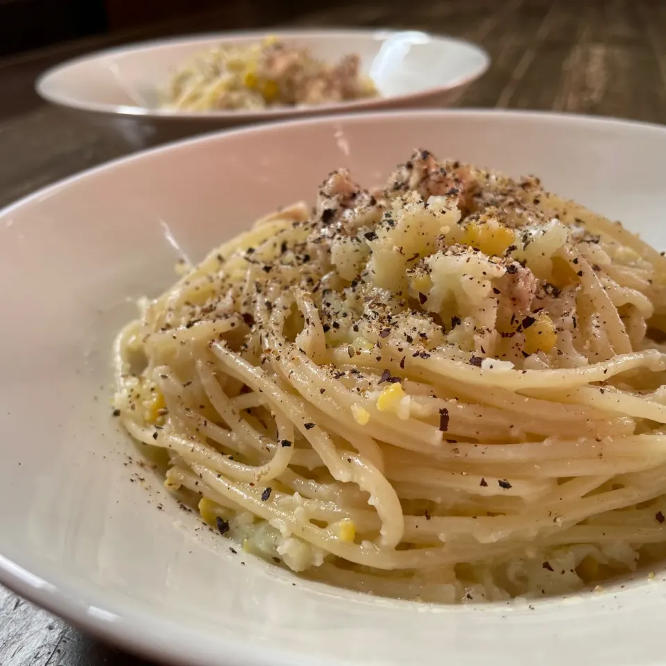 鶏もも肉とカリフラワーのパスタ|koji toyodaさん