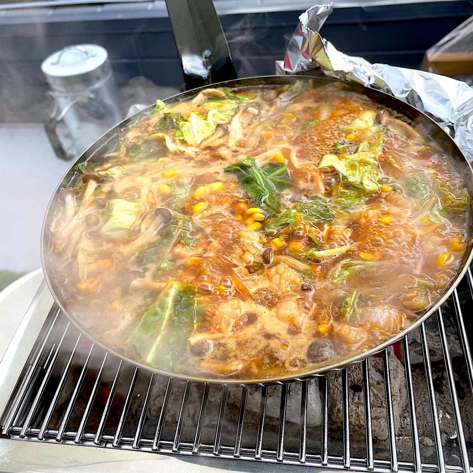 今日はベランピングでホルモン鍋🍲