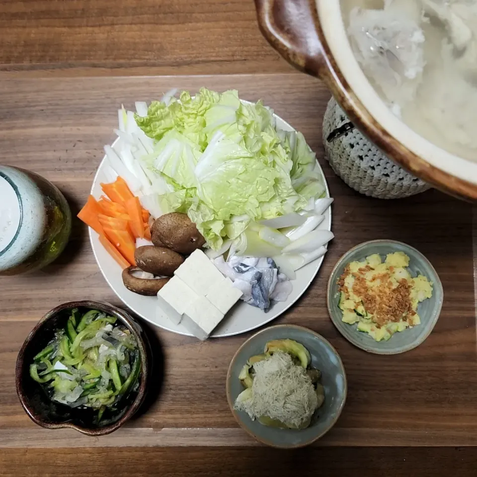 20221106
フグのあら鍋
フグ皮と胡瓜の酢の物
焼き茄子とろろ昆布乗せ
ポテトサラダ|noccoさん