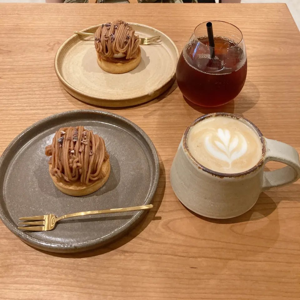 モンブランとコーヒー🌰☕️|ちゃみこさん