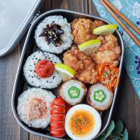おにぎり弁当