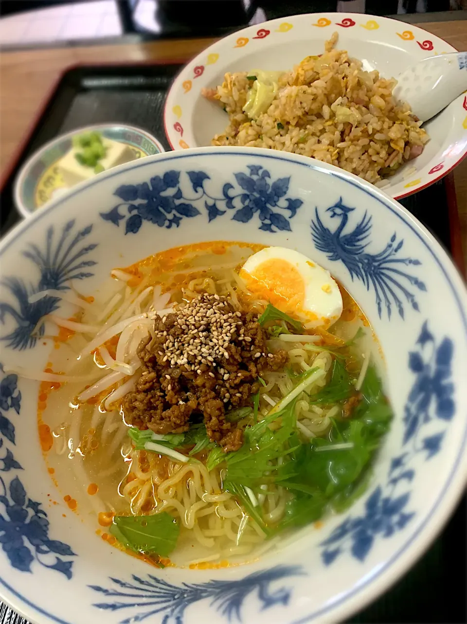 百好酒家のランチ　担々麺と炒飯|れりさん