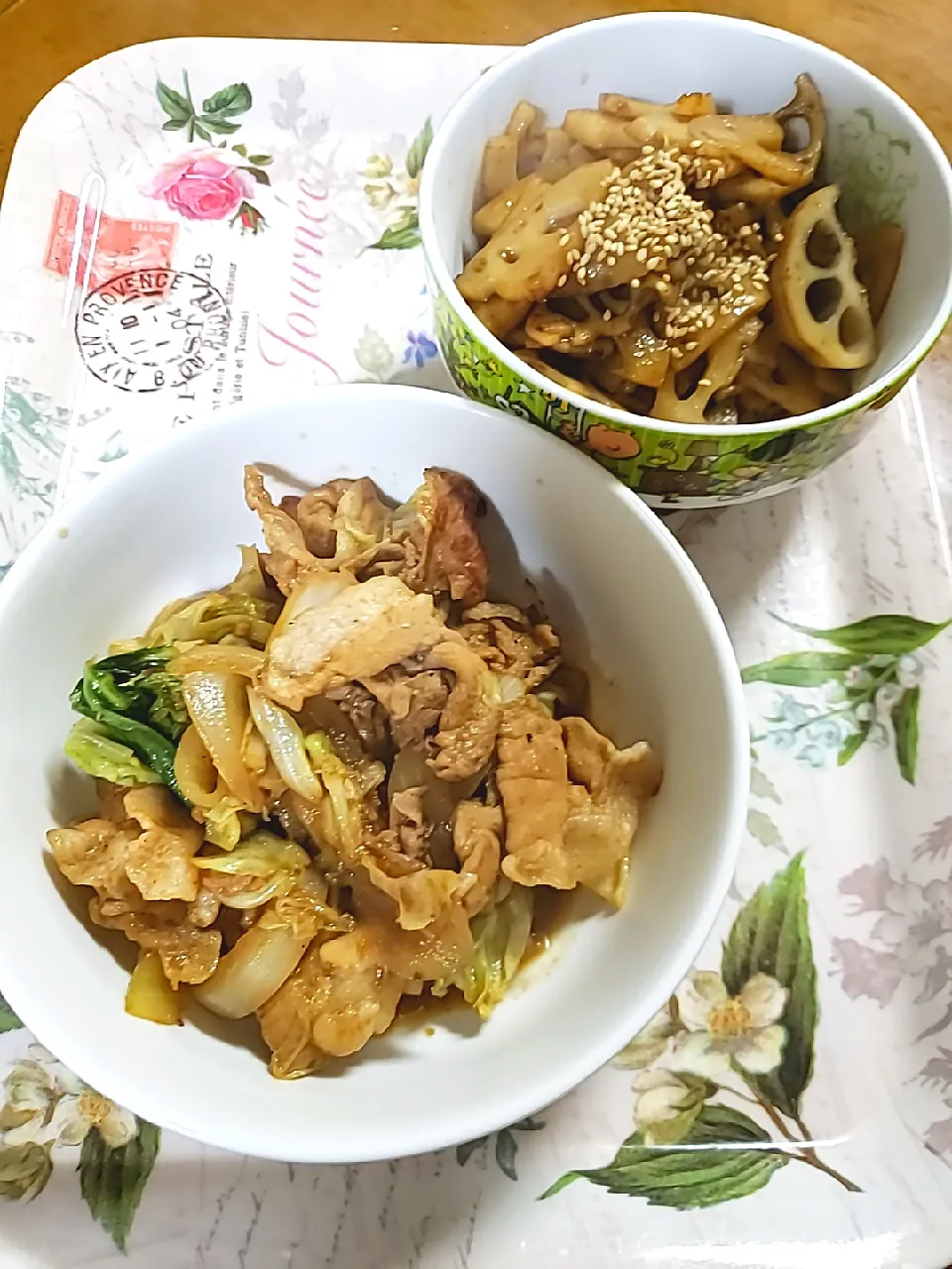 Snapdishの料理写真:肉野菜炒め・レンコンのきんぴら|aiさん