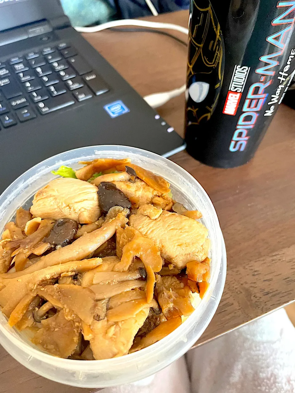 鶏肉のオイスター煮甘辛酸だれ丼|黒蜜きなこさん