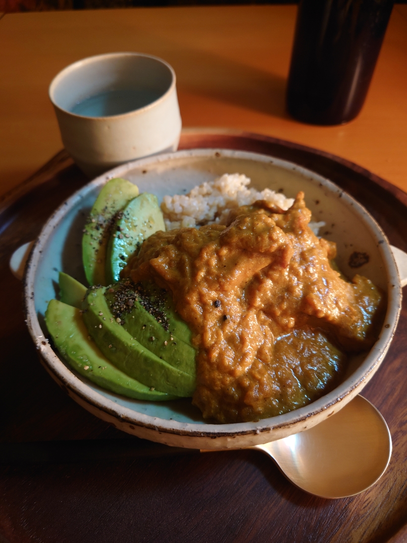 鶏肉のココナッツスパイスカレー