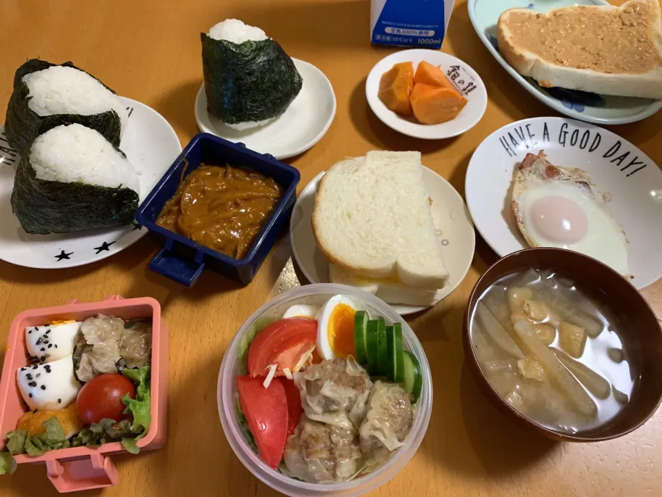 Snapdishの料理写真:2022.10.26.💜お弁当と朝ごはん|kimikimiさん