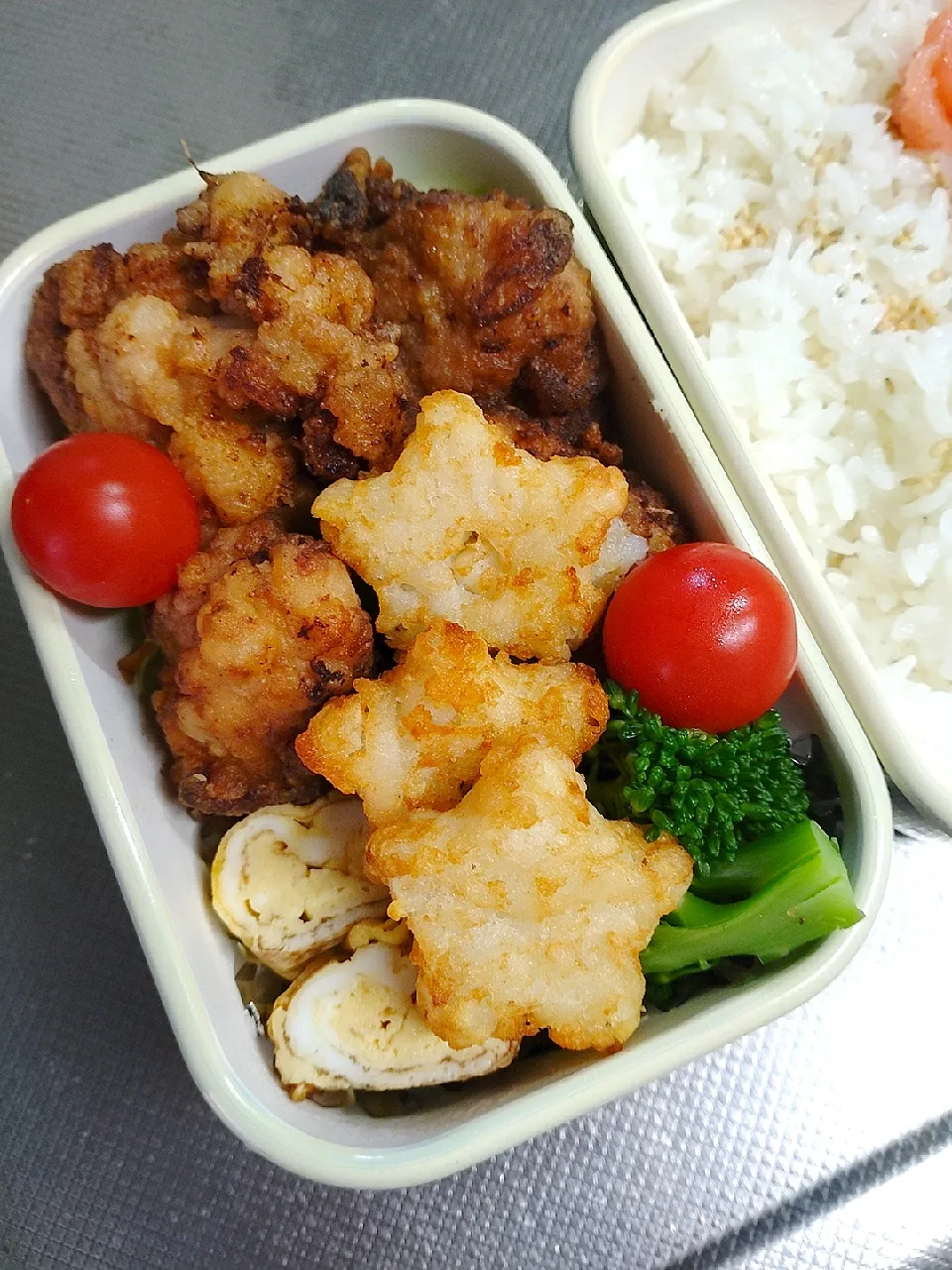 Snapdishの料理写真:唐揚げ弁当|ぱんださん