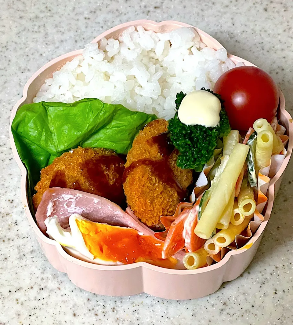 Snapdishの料理写真:コロッケ弁当|besさん