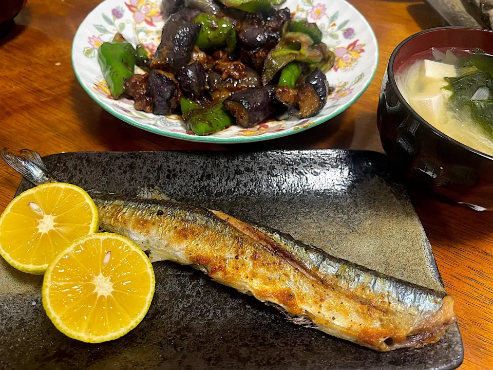 Snapdishの料理写真:痩せっぽっちのサンマを美味しく食べよう|さんだーさん