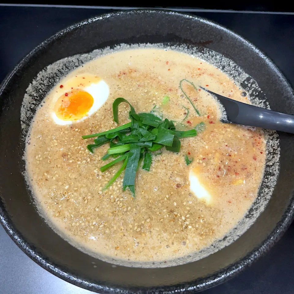 Snapdishの料理写真:ごま辛麺|T. Wonderさん