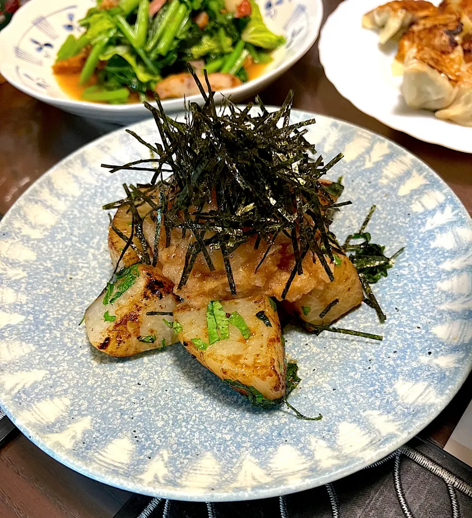 Snapdishの料理写真:大根バターソテー（なめこ明太おろしソース）|Yuko.fさん