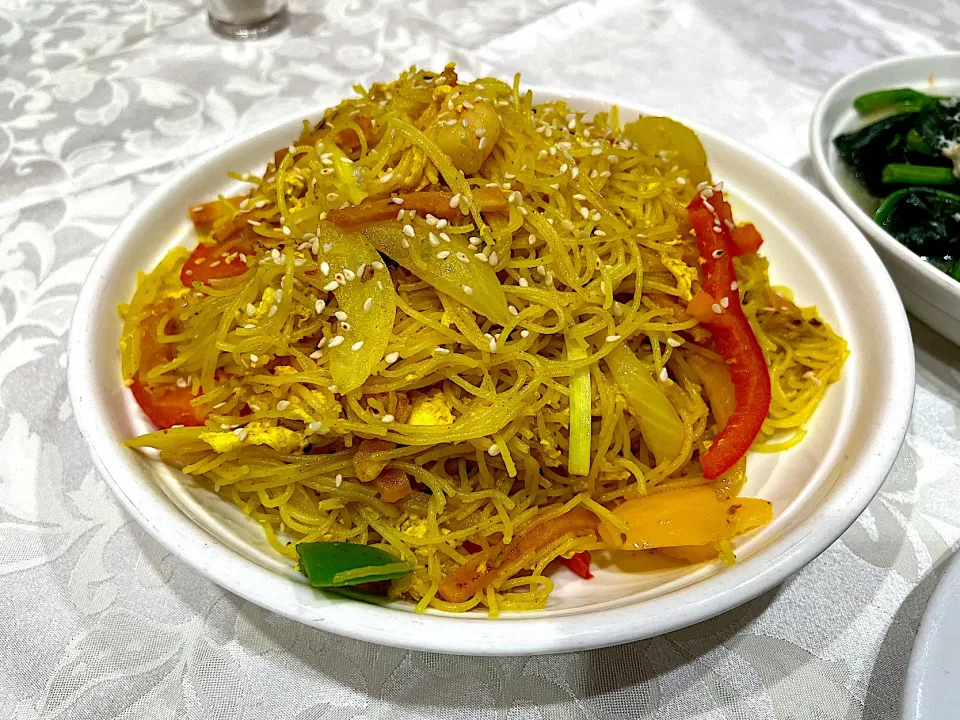 Fried vermicelli in Singapore style|skyblueさん