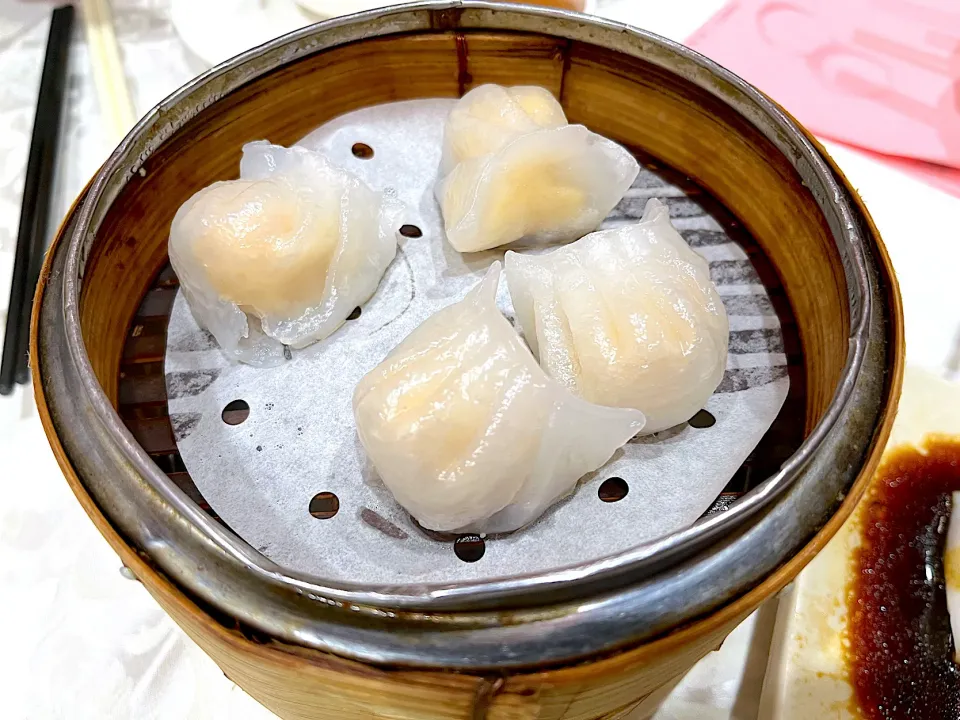 Steamed shrimp dumplings|skyblueさん