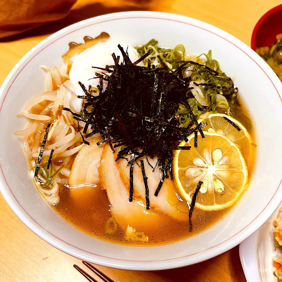 モリモリ刻み海苔香る、海老出汁ラーメン🦐|あいあいさん