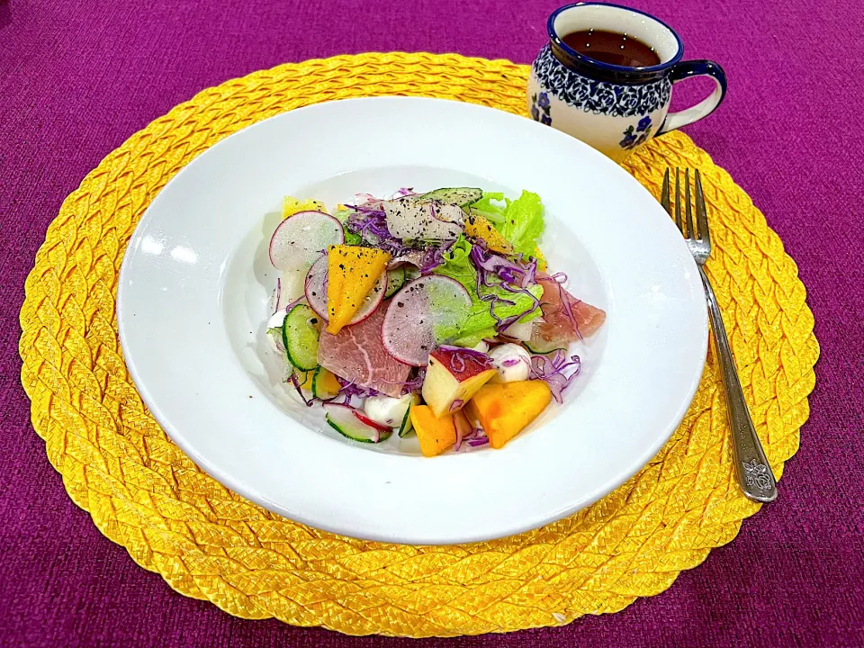 朝ごはんのサラダ🥗お林檎・柿・ラフランス入り😚|Seikoさん