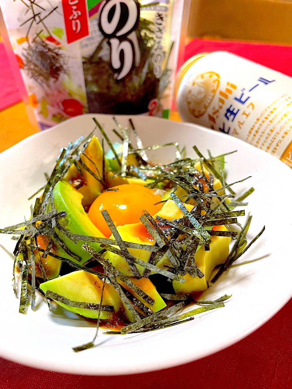ひとみんΨ(*´∀｀)Ψさんの料理 アボカドユッケ風
海苔まみれ