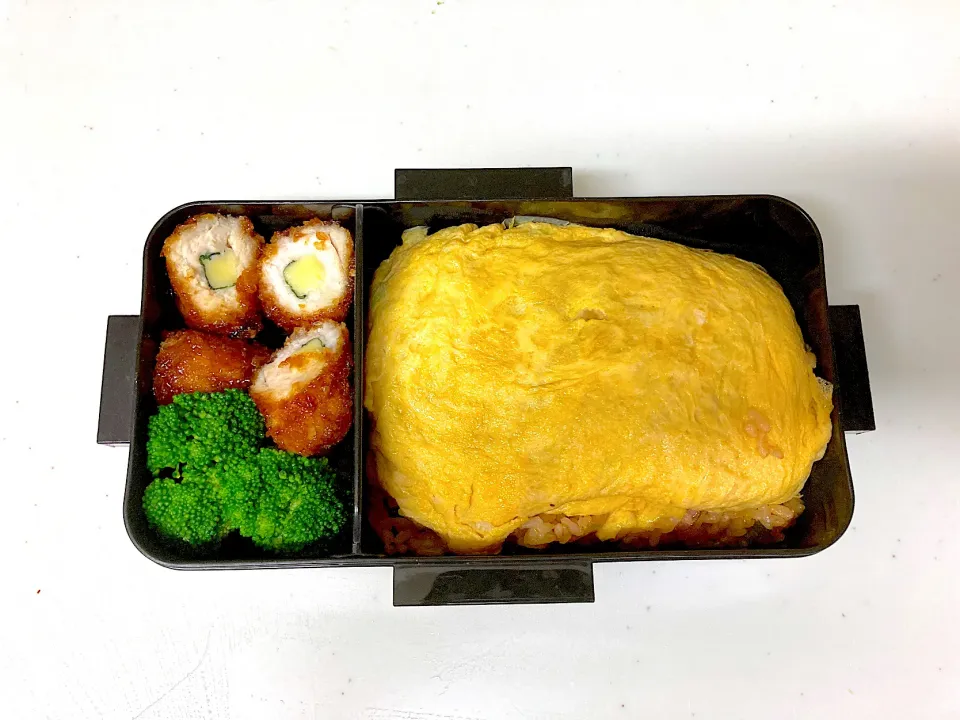 Snapdishの料理写真:高校生になった次男くんへ　オムライス弁当|晴れ時々弁当さん