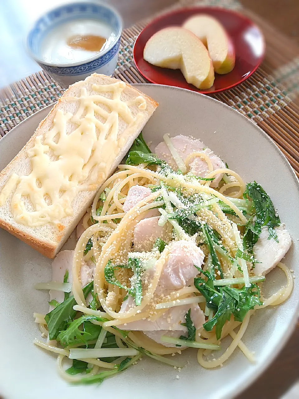 パスタ朝ごはん🌄！|まめころさん