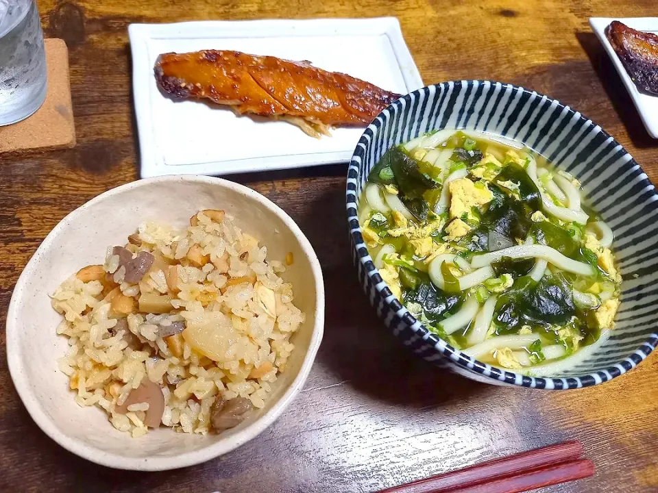 ・わかめ玉子うどん
・鯖のみりん干し
・おでん炊き込みご飯|ちりさん