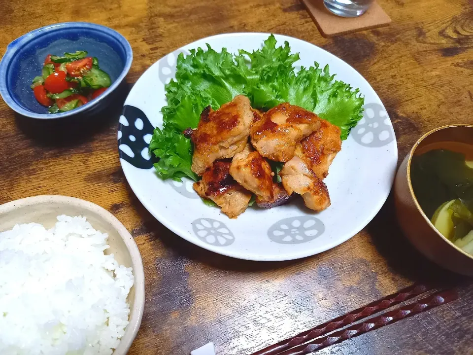 ・ガーリック味噌チキン
・トマトときゅうりの酢の物
・筍とわかめのお吸い物|ちりさん