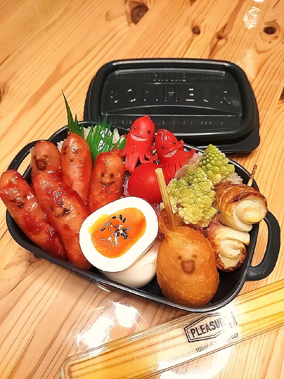 Snapdishの料理写真:2022.11.10 娘弁当🍱|あずきラテさん