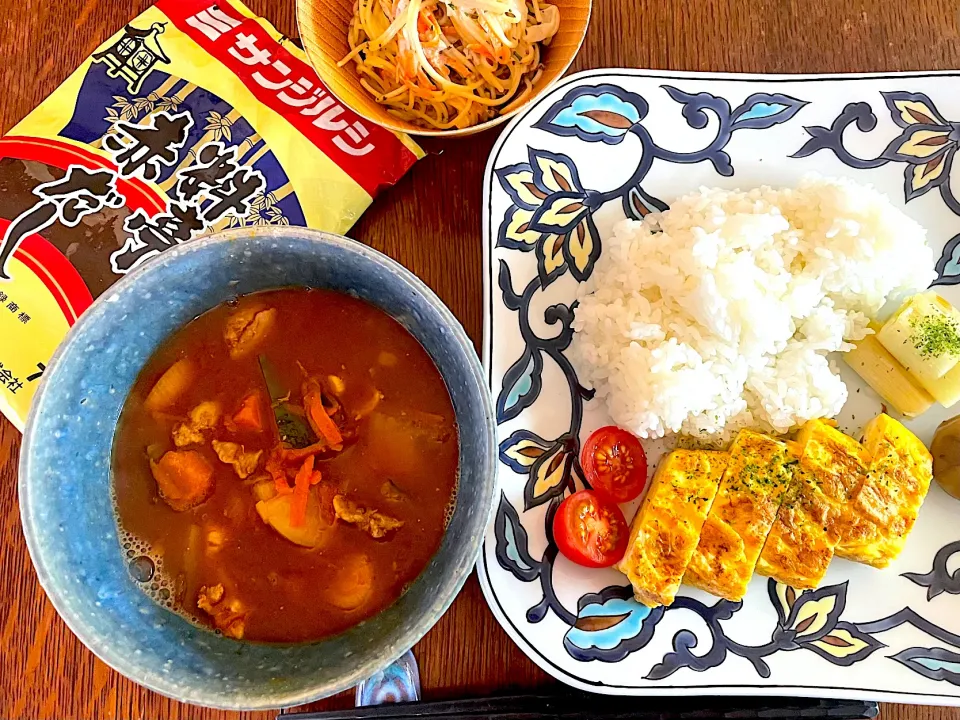 ランチ♯豚汁♯サンジルシ♯料亭♯赤だし♯味噌|小松菜さん