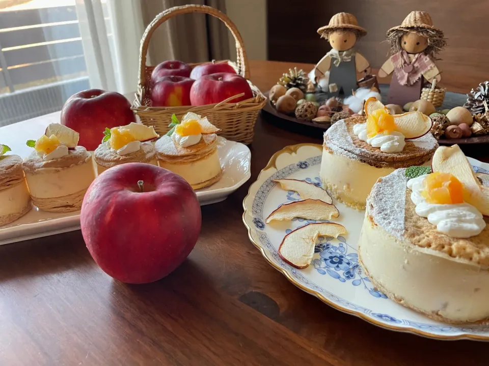 Snapdishの料理写真:りんごのミルフィーユ風ムースケーキ|さあママさん