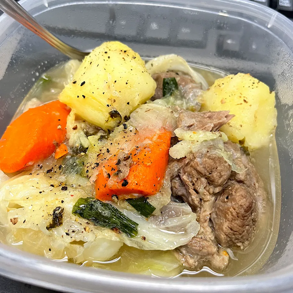 Beef & Vegetables soup~carrots, sweet potatoes, cabbage|🌺IAnneさん