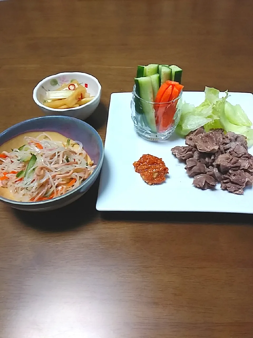 砂肝の辛味噌炒め
春雨の和え物
大根ピクルス|オプさん