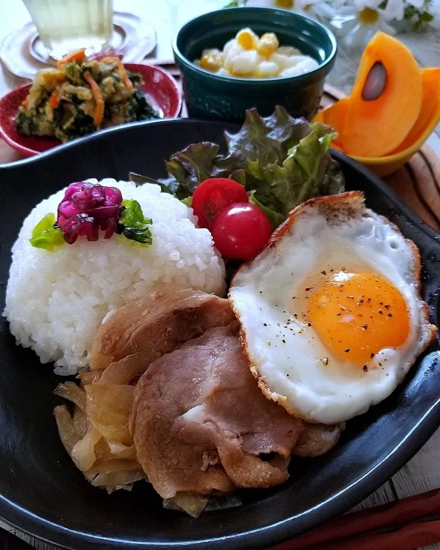 Snapdishの料理写真:豚ロース焼き肉ランチプレート|sugar beansさん