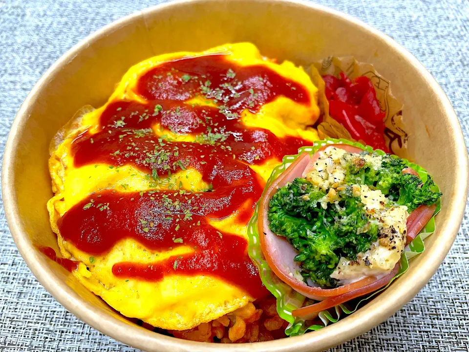 今日はオムライス弁当🍅|みほままこさん