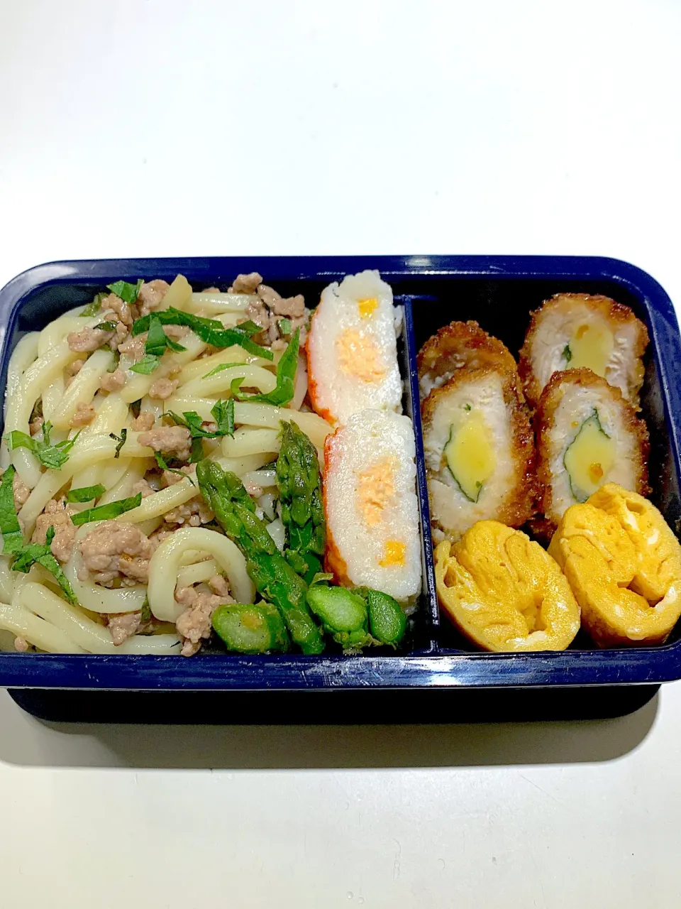 青じそ焼きうどん弁当🍱|mirrorさん