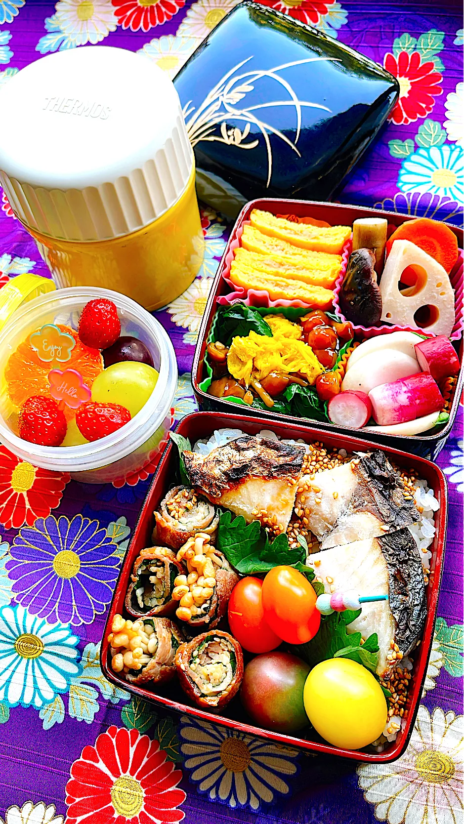 2022/11/11晩秋の和食弁当(⊹＾◡＾)ノo.♡ﾟ｡*〜とんちんさんの肉巻き〜|Blueberry🫐さん