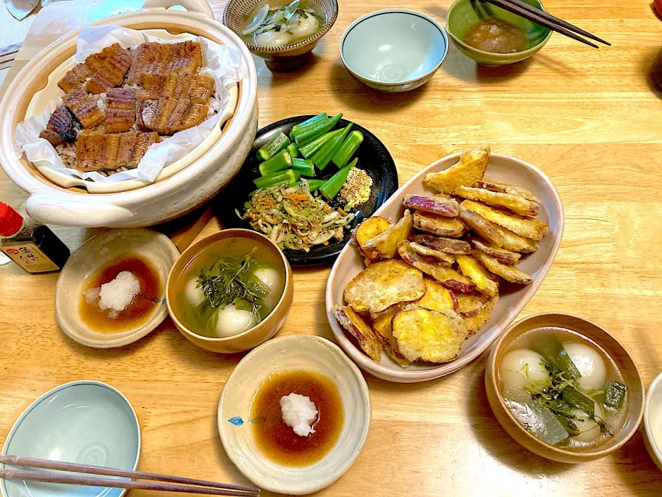 鰻のせいろ蒸し風❤️茹でオクラ❤️大根の塩きんぴら❤️掘って２週間寝かせた🍠お芋天ぷら❤️じゃが豚スープ|さくたえさん