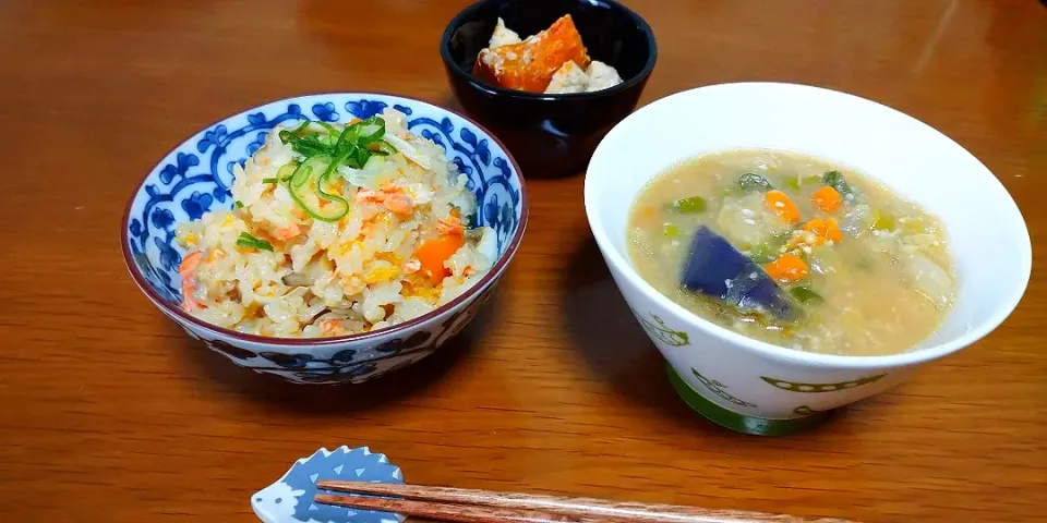 みかんをむかんご飯(鮭と舞茸)|かたこりさん