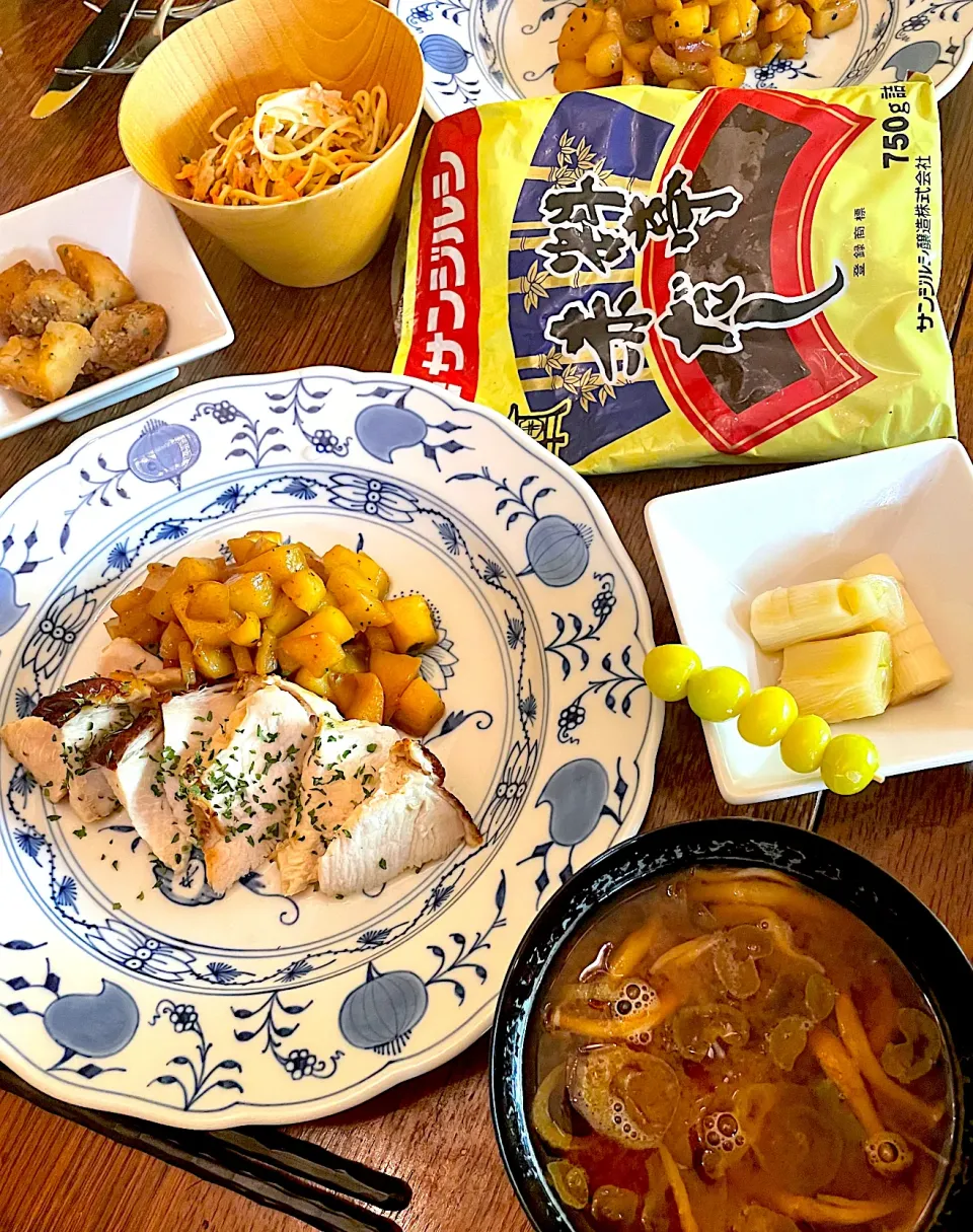 晩ごはん♯チキンソテー♯アップルソース♯サンジルシ♯料亭赤だし♯お味噌汁|小松菜さん